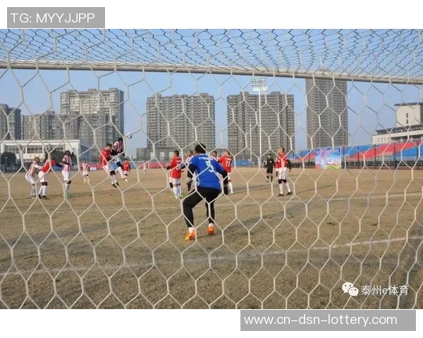 八人制足球战术解析与实战应用探讨助力球队提升竞技水平